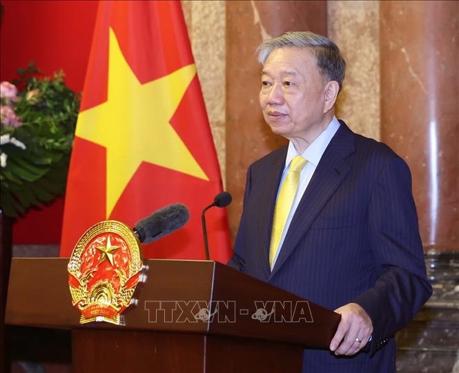Chủ tịch nước Tô Lâm gặp gỡ cán bộ Văn phòng Chủ tịch nước