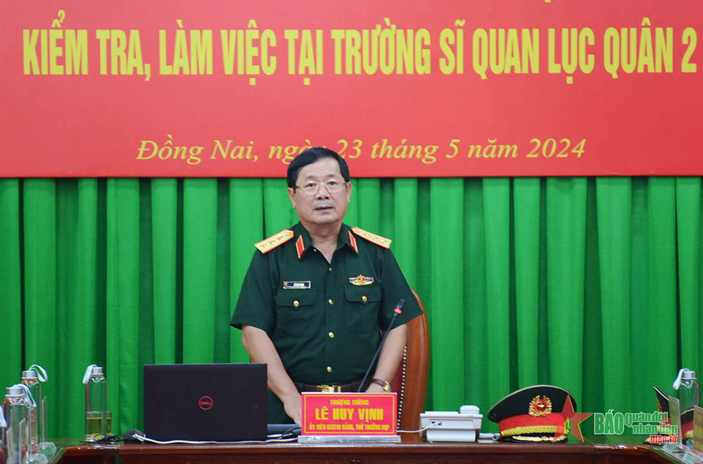 Bộ Quốc phòng kiểm tra cải cách hành chính và chuyển đổi số tại Trường Sĩ quan Lục quân 2