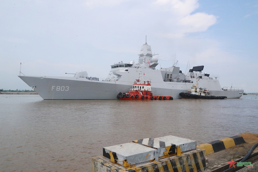 Tàu hộ tống HNLMS TROMP Hải quân Hoàng gia Hà Lan thăm Việt Nam