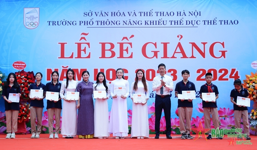 Tự hào dưới mái trường Phổ thông Năng khiếu Thể dục thể thao Hà Nội
