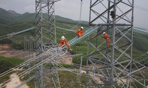 Kết luận của Thủ tướng Chính phủ về triển khai các dự án đường dây 500 kV mạch 3 từ Quảng Trạch đến Phố Nối