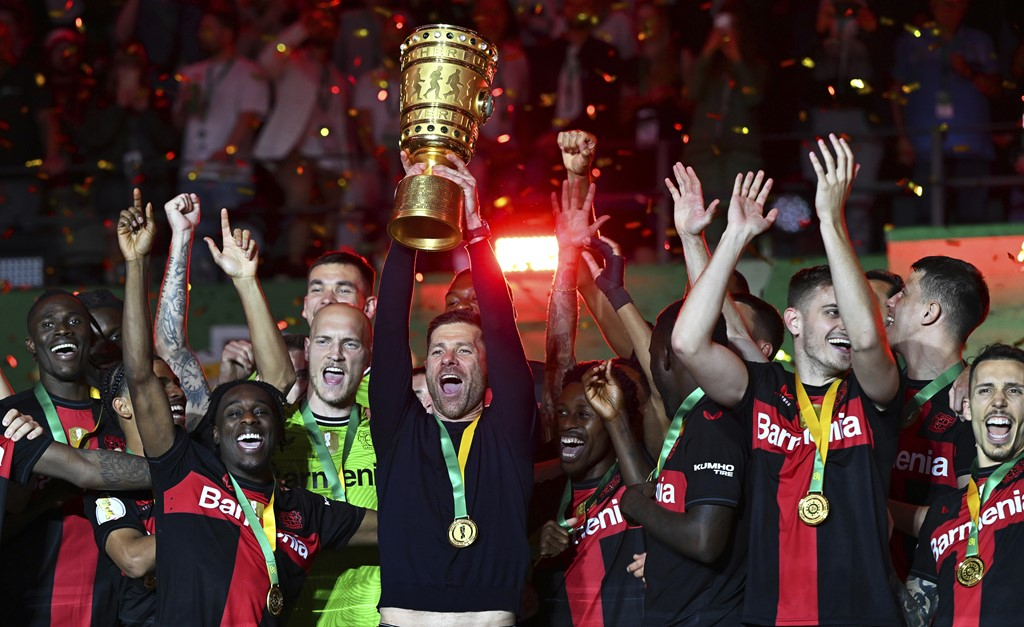 Tin thể thao hôm nay (26-5): Bayern Leverkusen vô địch Cúp Quốc gia Đức, tuyển thủ Malaysia bị tạt axit đã xuất viện