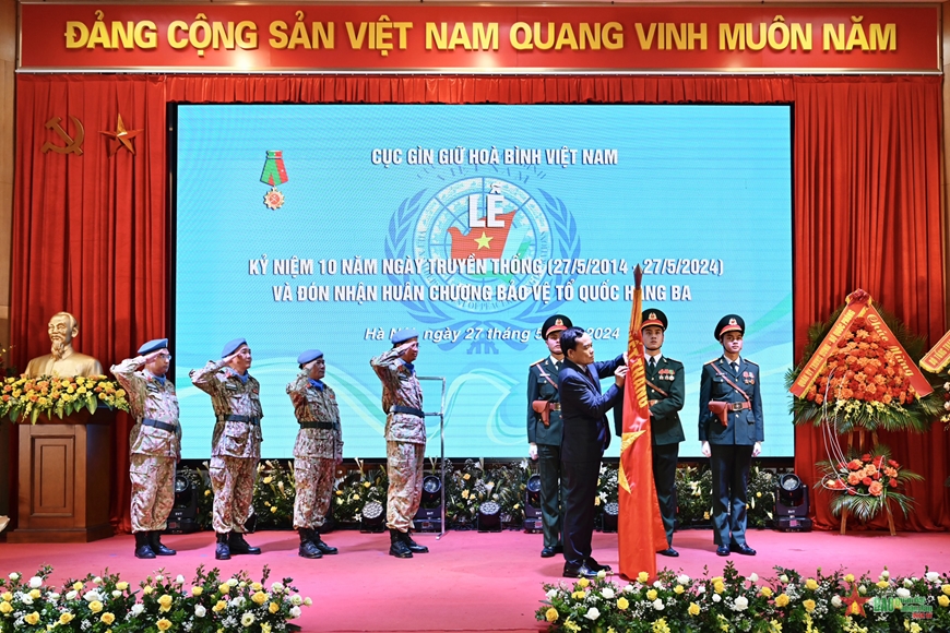 Cục Gìn giữ hòa bình Việt Nam kỷ niệm 10 năm Ngày truyền thống và đón nhận Huân chương Bảo vệ Tổ quốc hạng Ba