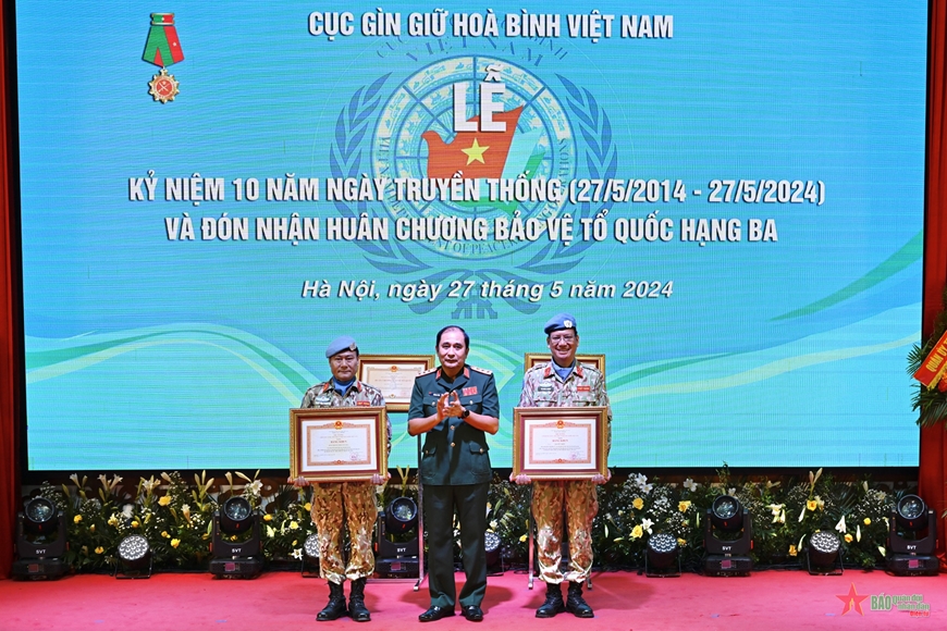 Cục Gìn giữ hòa bình Việt Nam kỷ niệm 10 năm Ngày truyền thống và đón nhận Huân chương Bảo vệ Tổ quốc hạng Ba