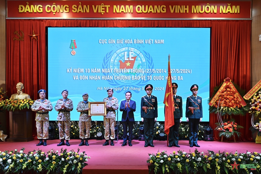 Cục Gìn giữ hòa bình Việt Nam kỷ niệm 10 năm Ngày truyền thống và đón nhận Huân chương Bảo vệ Tổ quốc hạng Ba