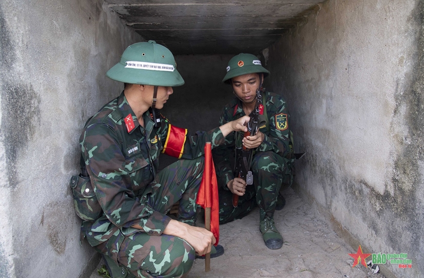Hoa điểm mười ở “tám chín hai”