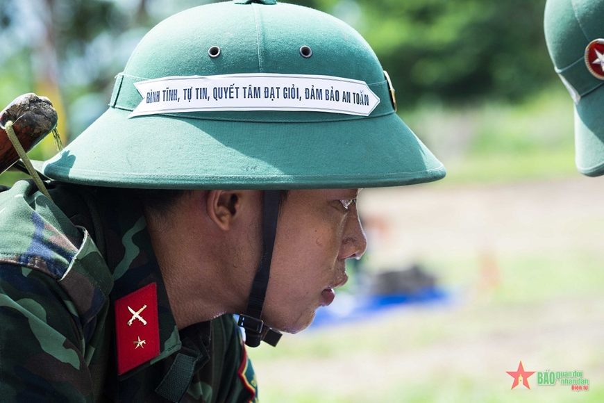 Hoa điểm mười ở “tám chín hai”