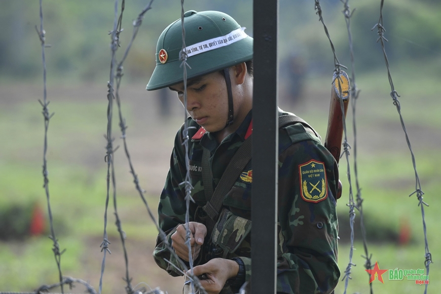 Hoa điểm mười ở “tám chín hai”