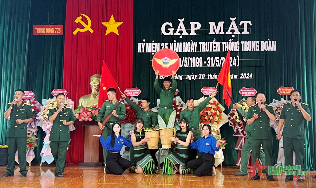 Trung đoàn 726 (Binh đoàn 16): Gặp mặt kỷ niệm 25 năm Ngày truyền thống
