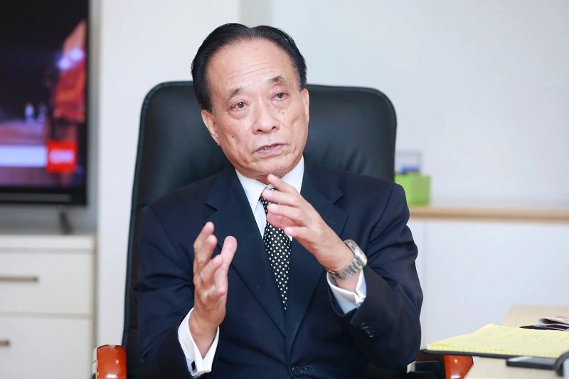 Vụ bốn ngân hàng bán vàng: Không nên chỉ có bán mà không mua