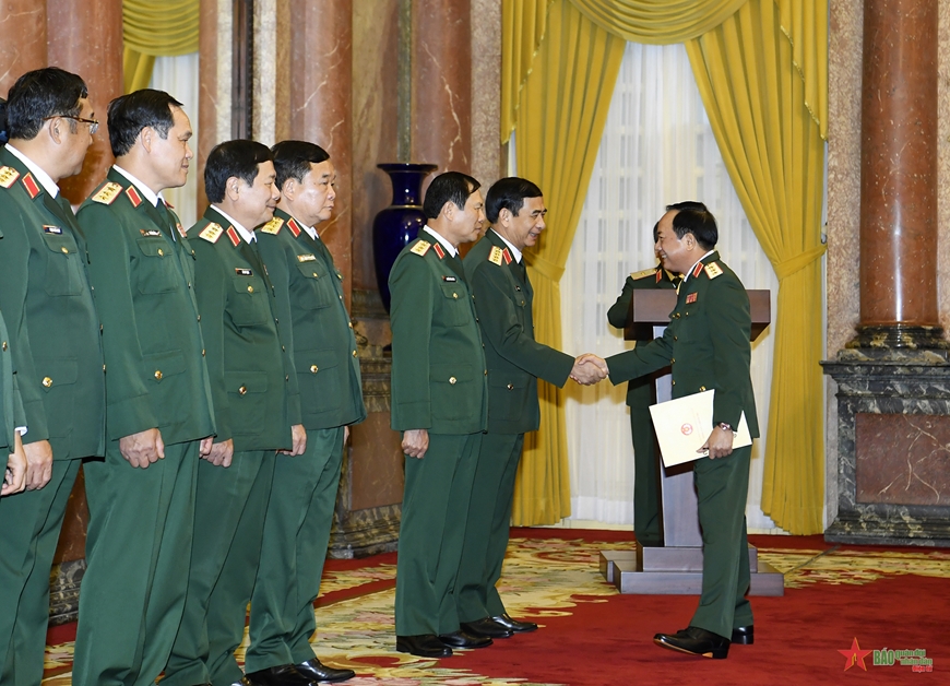 Chủ tịch nước trao quyết định bổ nhiệm Thượng tướng Trịnh Văn Quyết giữ chức Chủ nhiệm Tổng cục Chính trị Quân đội nhân dân Việt Nam