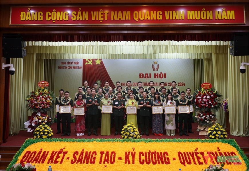 Thi đua lập công quyết thắng ở Trung tâm Kỹ thuật thông tin công nghệ cao