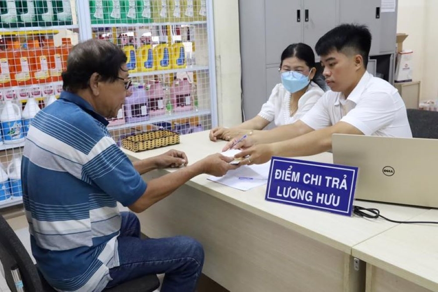 Chi hơn 18.000 tỷ đồng trả lương hưu, bảo hiểm xã hội