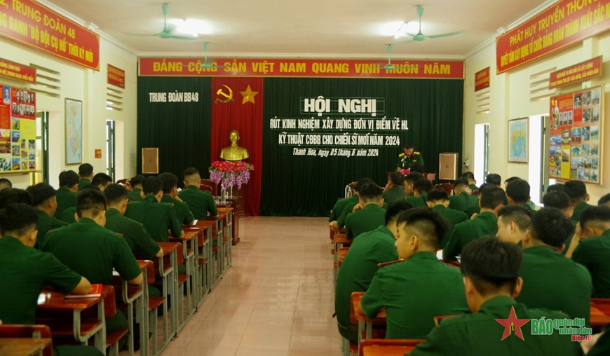 Trung đoàn 48 xây dựng đơn vị điểm về huấn luyện kỹ thuật chiến đấu bộ binh cho chiến sĩ mới 