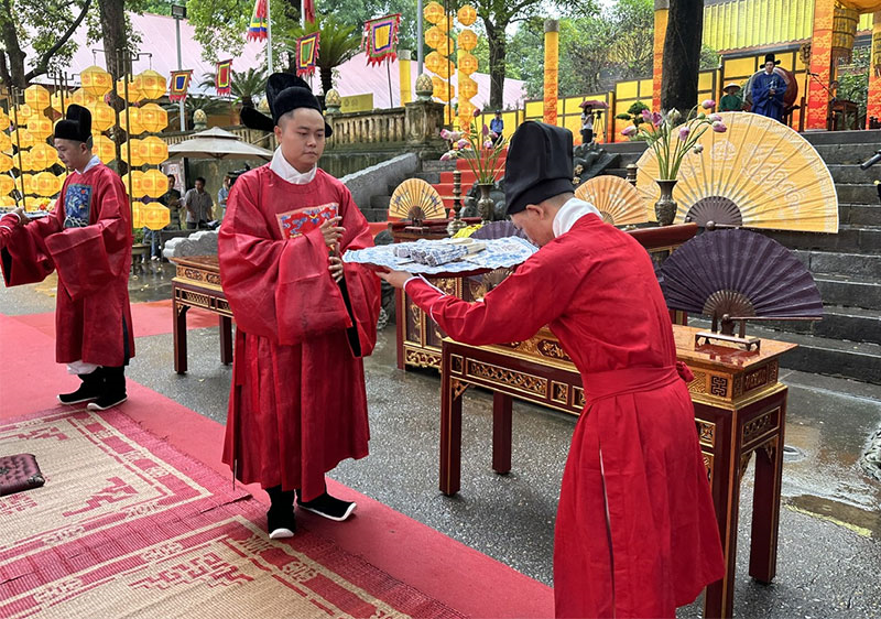 Tái hiện Tết Đoan Ngọ trong cung đình xưa