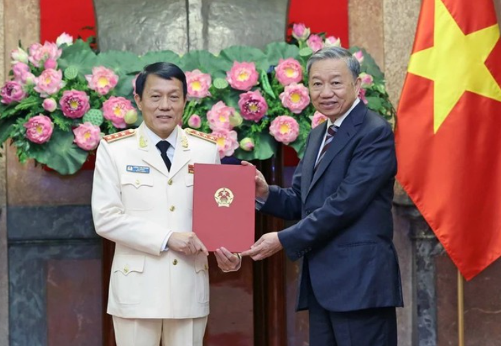 Chủ tịch nước Tô Lâm trao quyết định bổ nhiệm Phó thủ tướng Chính phủ và Bộ trưởng Bộ Công an