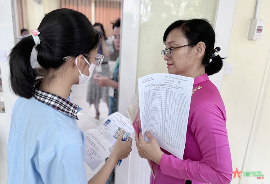 Thí sinh TP Hồ Chí Minh bước vào kỳ thi tuyển sinh lớp 10 năm học 2024-2025