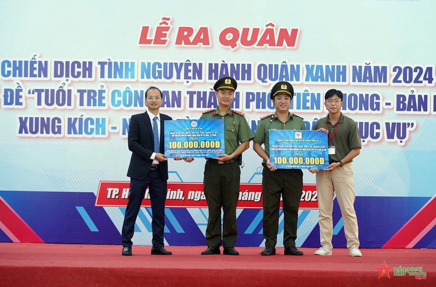 Công an TP Hồ Chí Minh ra quân chiến dịch tình nguyện Hành quân xanh