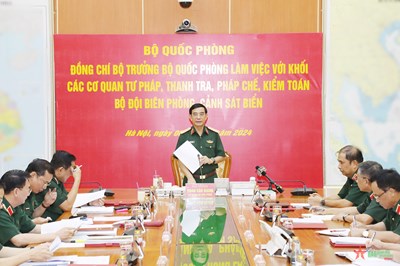 View - 	Đại tướng Phan Văn Giang làm việc với khối các cơ quan tư pháp