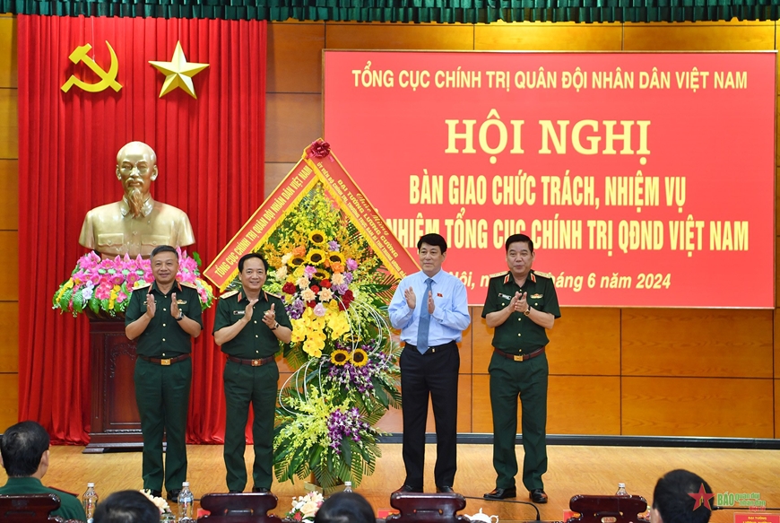 Thường trực Ban Bí thư Lương Cường: Tập thể Ban Chủ nhiệm Tổng cục Chính trị QĐND Việt Nam tiếp tục phát huy truyền thống, hoàn thành xuất sắc mọi nhiệm vụ được giao