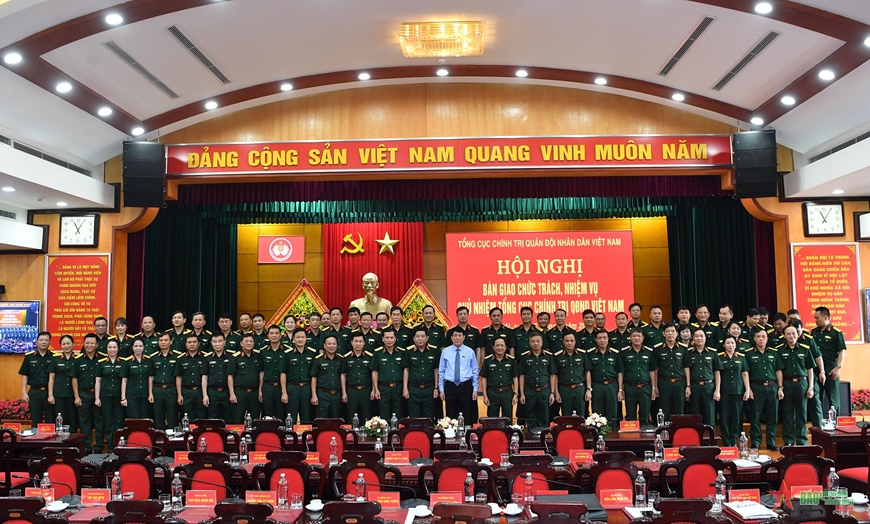 Thường trực Ban Bí thư Lương Cường: Tập thể Ban Chủ nhiệm Tổng cục Chính trị QĐND Việt Nam tiếp tục phát huy truyền thống, hoàn thành xuất sắc mọi nhiệm vụ được giao