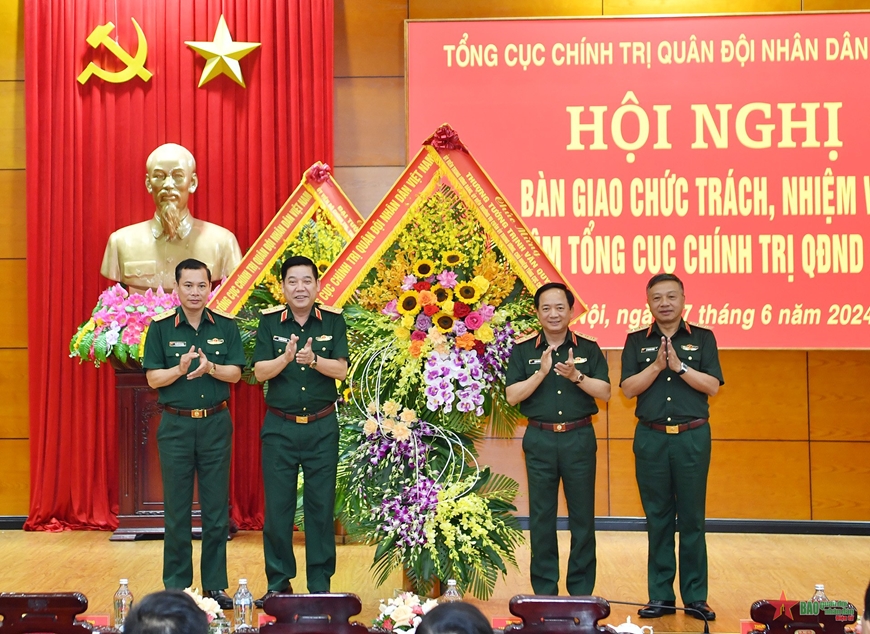 Thường trực Ban Bí thư Lương Cường: Tập thể Ban Chủ nhiệm Tổng cục Chính trị QĐND Việt Nam tiếp tục phát huy truyền thống, hoàn thành xuất sắc mọi nhiệm vụ được giao