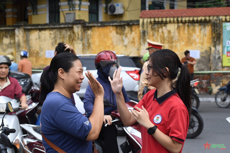 Đồng hành cùng con trong kỳ thi vào lớp 10