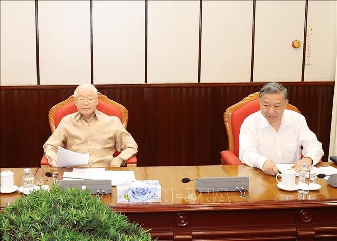 Tổng Bí thư Nguyễn Phú Trọng chủ trì cuộc họp lãnh đạo chủ chốt