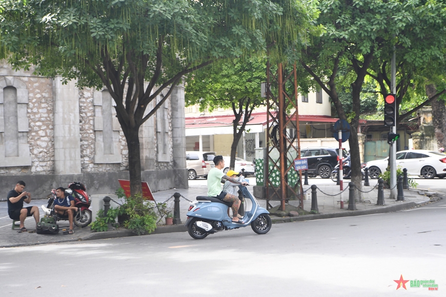 Hà Nội: Tổ công tác đặc biệt tăng cường xử lý các trường hợp vi phạm trật tự an toàn giao thông