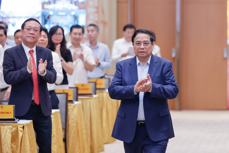 Thủ tướng Phạm Minh Chính chủ trì Hội nghị tháo gỡ khó khăn, thúc đẩy sản xuất, tiêu thụ xi măng, sắt thép và vật liệu xây dựng