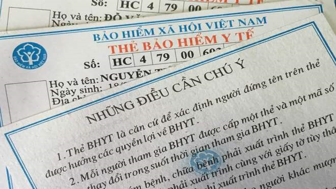 Những đối tượng nào được Bảo hiểm xã hội Bộ Quốc phòng thực hiện in mẫu phôi thẻ mới?