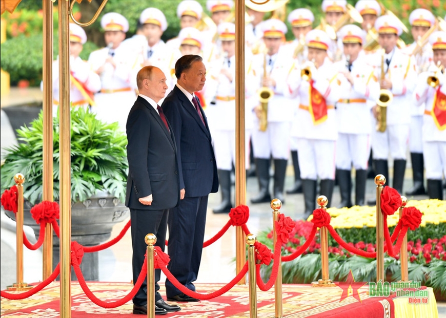 Chủ tịch nước Tô Lâm chủ trì lễ đón cấp Nhà nước Tổng thống Liên bang Nga Vladimir Putin