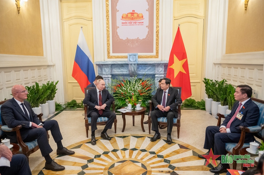 Chủ tịch Quốc hội Trần Thanh Mẫn hội kiến Tổng thống Liên bang Nga Vladimir Putin