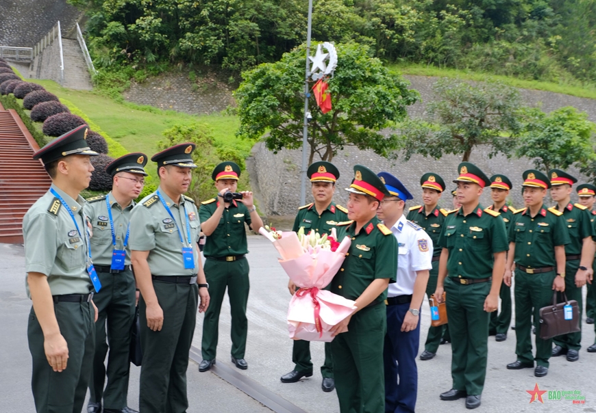 Chương trình giao lưu sĩ quan trẻ Việt Nam-Trung Quốc năm 2024 thành công tốt đẹp