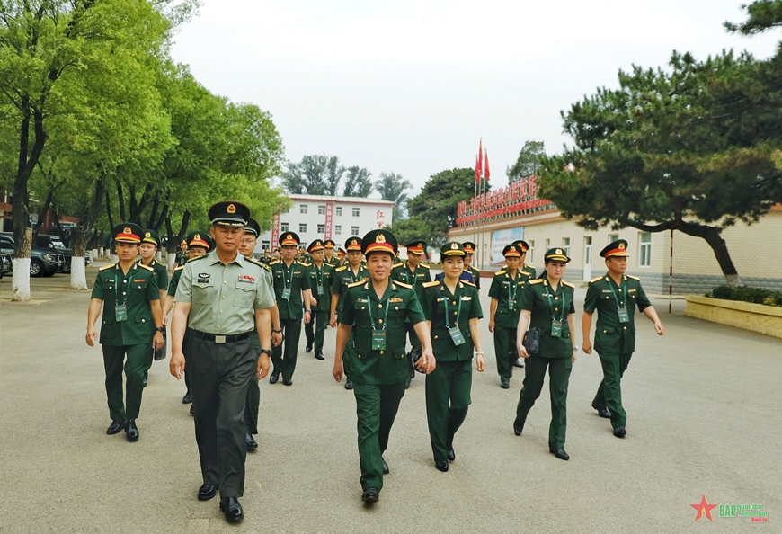 Chương trình giao lưu sĩ quan trẻ Việt Nam-Trung Quốc năm 2024 thành công tốt đẹp