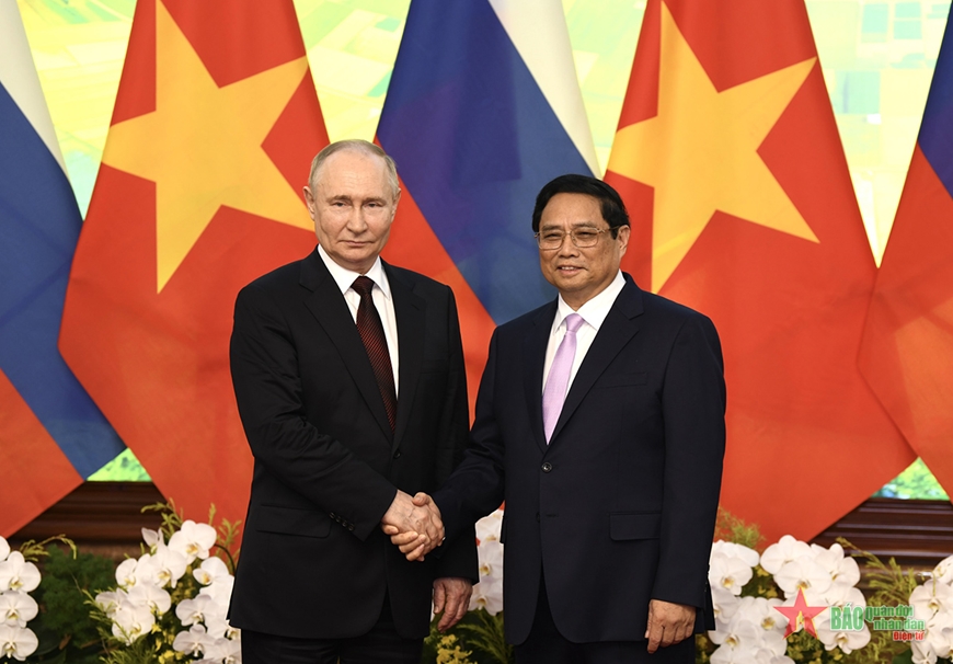View - 	Thủ tướng Phạm Minh Chính hội kiến Tổng thống Nga Vladimir Putin