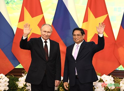 View - 	Thủ tướng Phạm Minh Chính hội kiến Tổng thống Nga Vladimir Putin