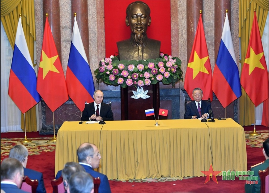 View - 	Chủ tịch nước Tô Lâm hội đàm với Tổng thống Nga Vladimir Putin