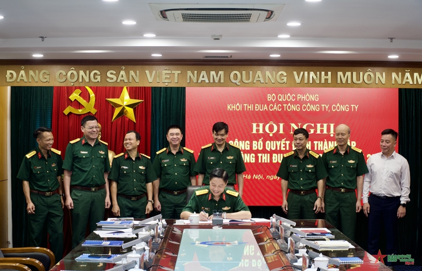 Công bố quyết định thành lập khối thi đua các tổng công ty, công ty trực thuộc Bộ Quốc phòng