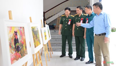 Gallery - 	Về Vĩnh Phúc ngắm tranh họa sĩ Quỳnh Thơm
