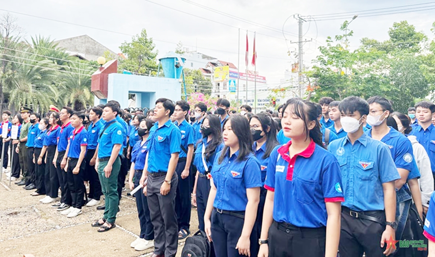 Bình Thuận ra quân cao điểm “Tiếp sức mùa thi” năm 2024