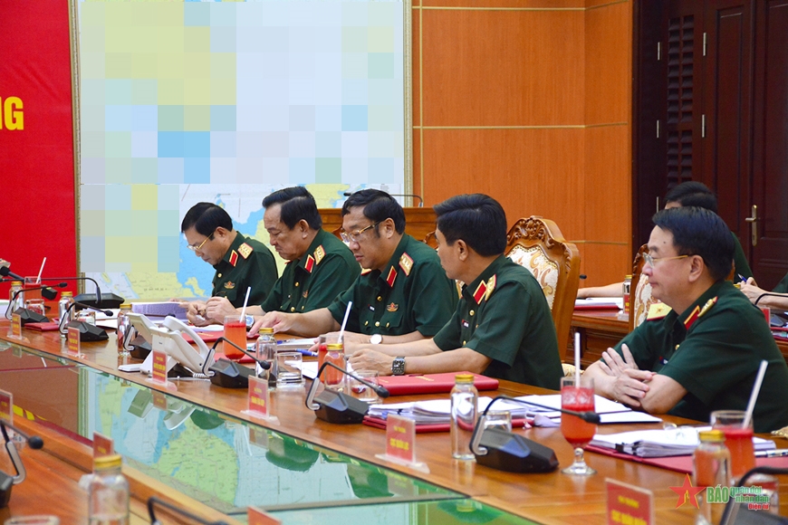 View - 	Đại tướng Phan Văn Giang chủ trì Hội nghị Thường vụ Quân ủy Trung ương