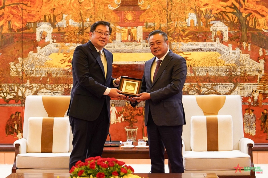 Chủ tịch UBND thành phố Hà Nội Trần Sỹ Thanh tiếp Đại sứ Malaysia tại Việt Nam