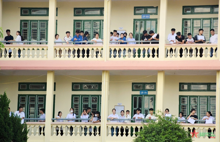 Điện Biên: Hơn 7.200 thí sinh hoàn thành ngày thi đầu tiên thi tốt nghiệp THPT 2024