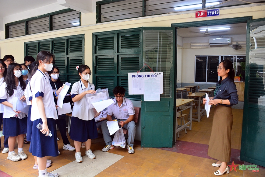 Hơn 90.000 thí sinh trên địa bàn TP Hồ Chí Minh tự tin bước vào môn thi Ngữ văn