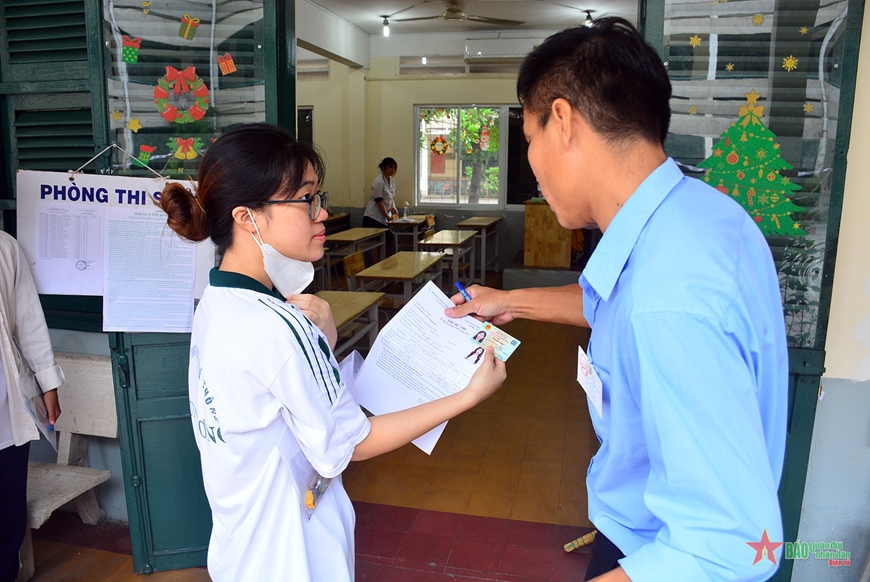 Hơn 90.000 thí sinh trên địa bàn TP Hồ Chí Minh tự tin bước vào môn thi Ngữ văn