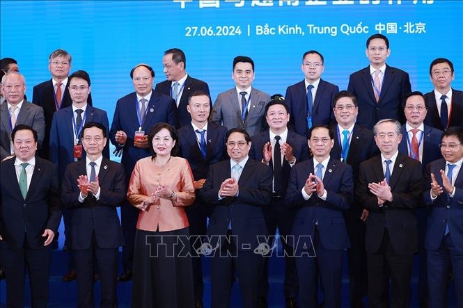 Thủ tướng Phạm Minh Chính và Phó thủ tướng Trung Quốc cùng dự Hội nghị về phát triển hạ tầng Việt Nam – Trung Quốc