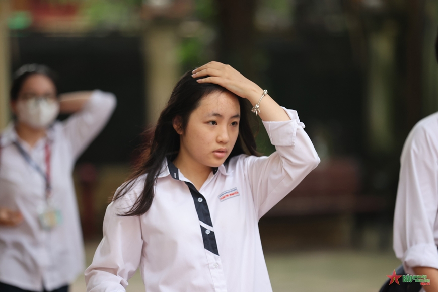 Muôn nẻo tâm trạng trong ngày thi cuối