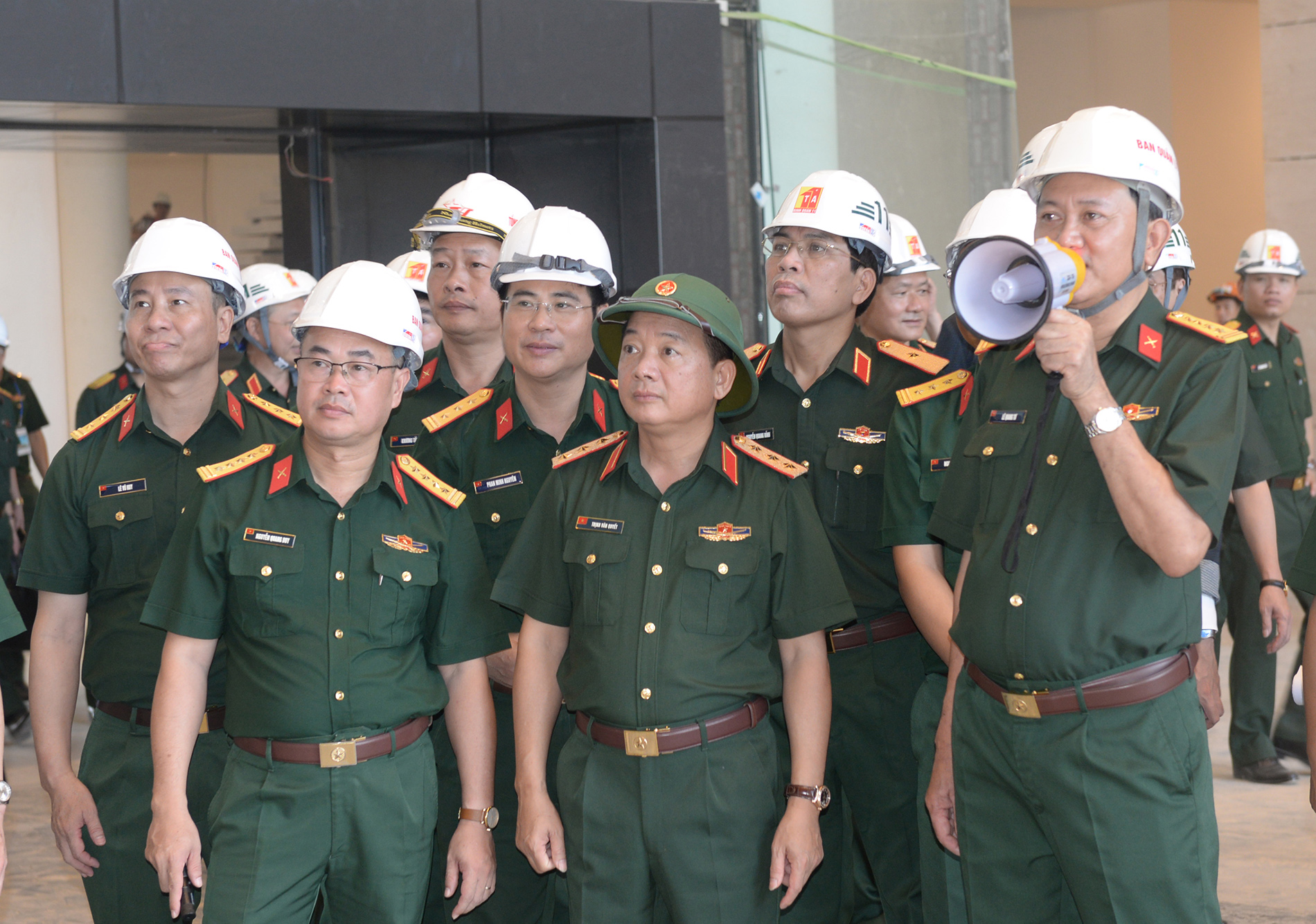 Thượng tướng Trịnh Văn Quyết kiểm tra tiến độ xây dựng Bảo tàng Lịch sử Quân sự Việt Nam