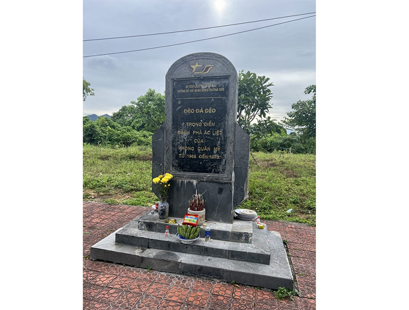 Đèo Đá Đẽo- chứng tích chiến tranh hào hùng